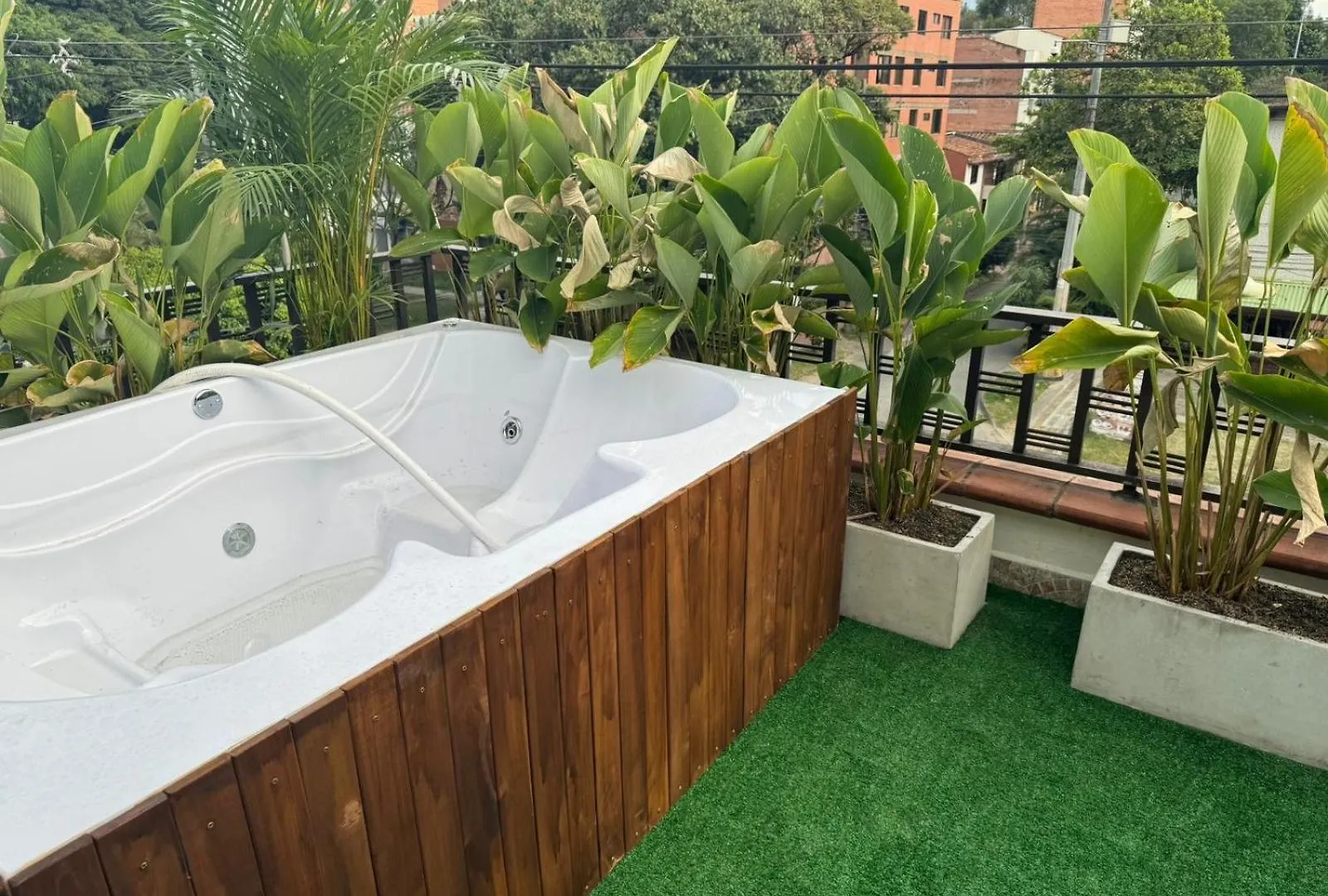 The Emerald, Medellin